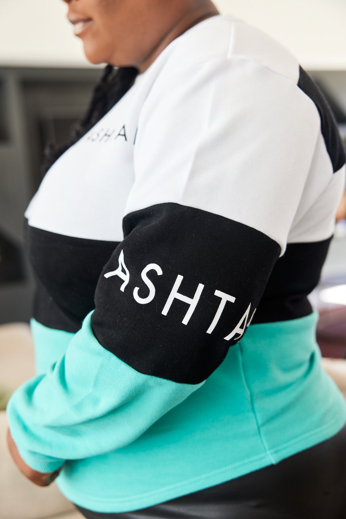 Ashtae Long Sleeve Crew Neck